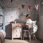 Inmondo - Collet children's desk for girls in pink. For a girl's room